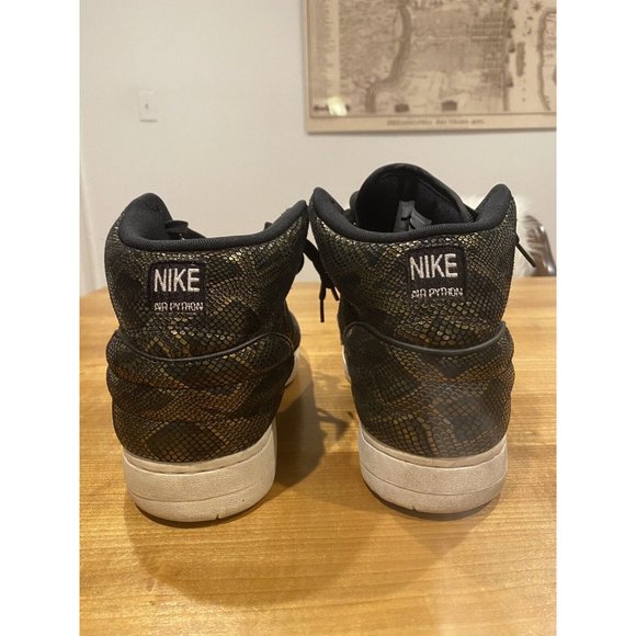 Nike Air Python Black and Gold Size 9 no box